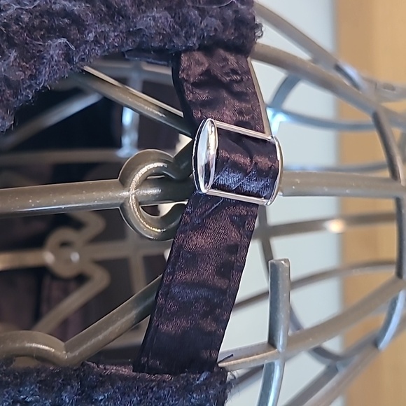 NWT MADDEN NYC Women's Sherpa Baseball Cap With Charm Detail, Black - Picture 8 of 13